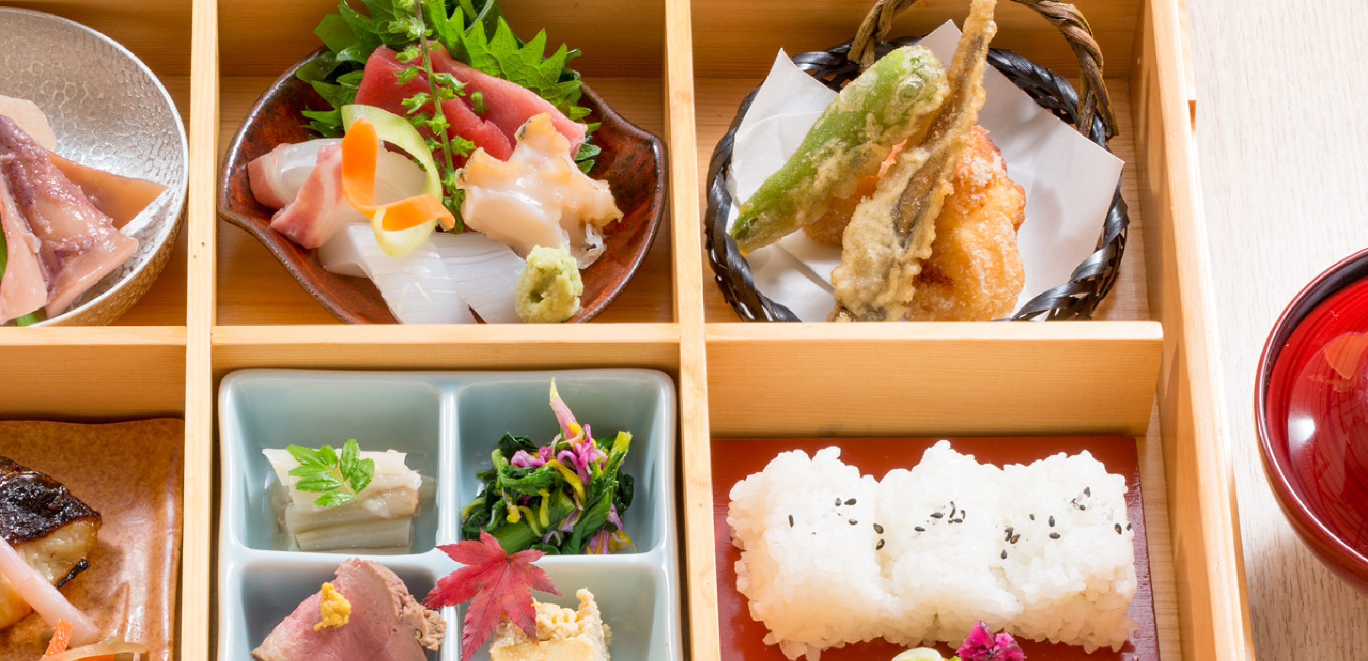 季節の食材を使った懐石料理